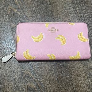 Coach Banana Wallet